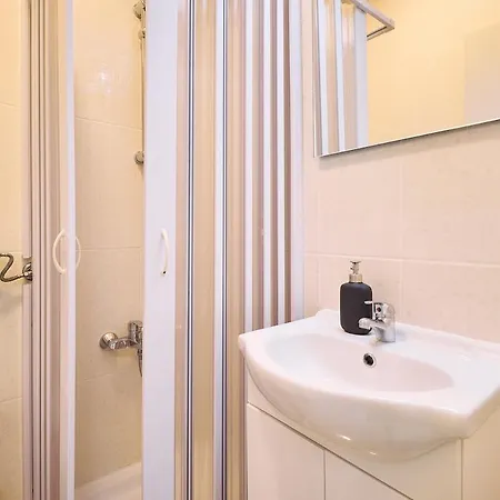 Carla Mit Privaten Garten *