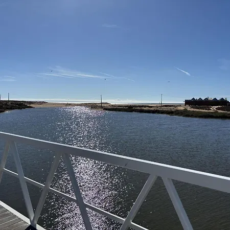 Carla Mit Privaten Garten Lejlighed Armação de Pêra