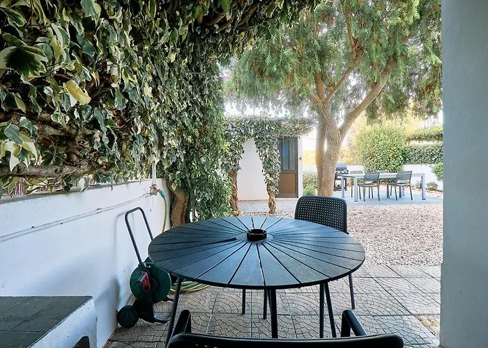 Carla Mit Privaten Garten Armação de Pêra