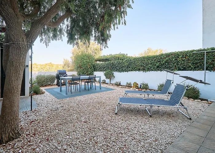 Carla Mit Privaten Garten *