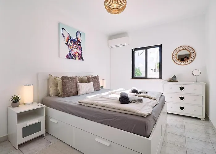 Carla Mit Privaten Garten * Армасан-де-Пера